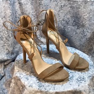 Women’s Lulu’s Size 7.5 Tan Fabric One Band 4” Heel Sandals with Ties